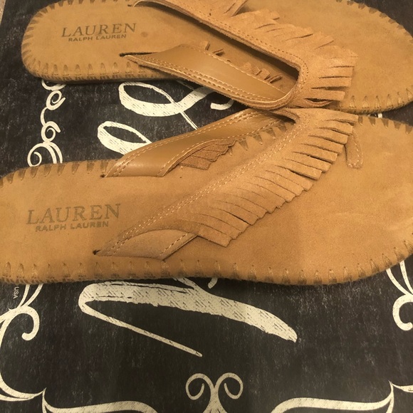 Flats - Picture 5 of 6